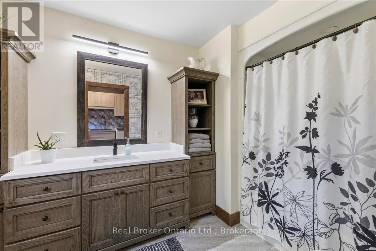 401479 Grey Road 4, West Grey, Ontario  N4N 3B8 - Photo 14 - X13247502