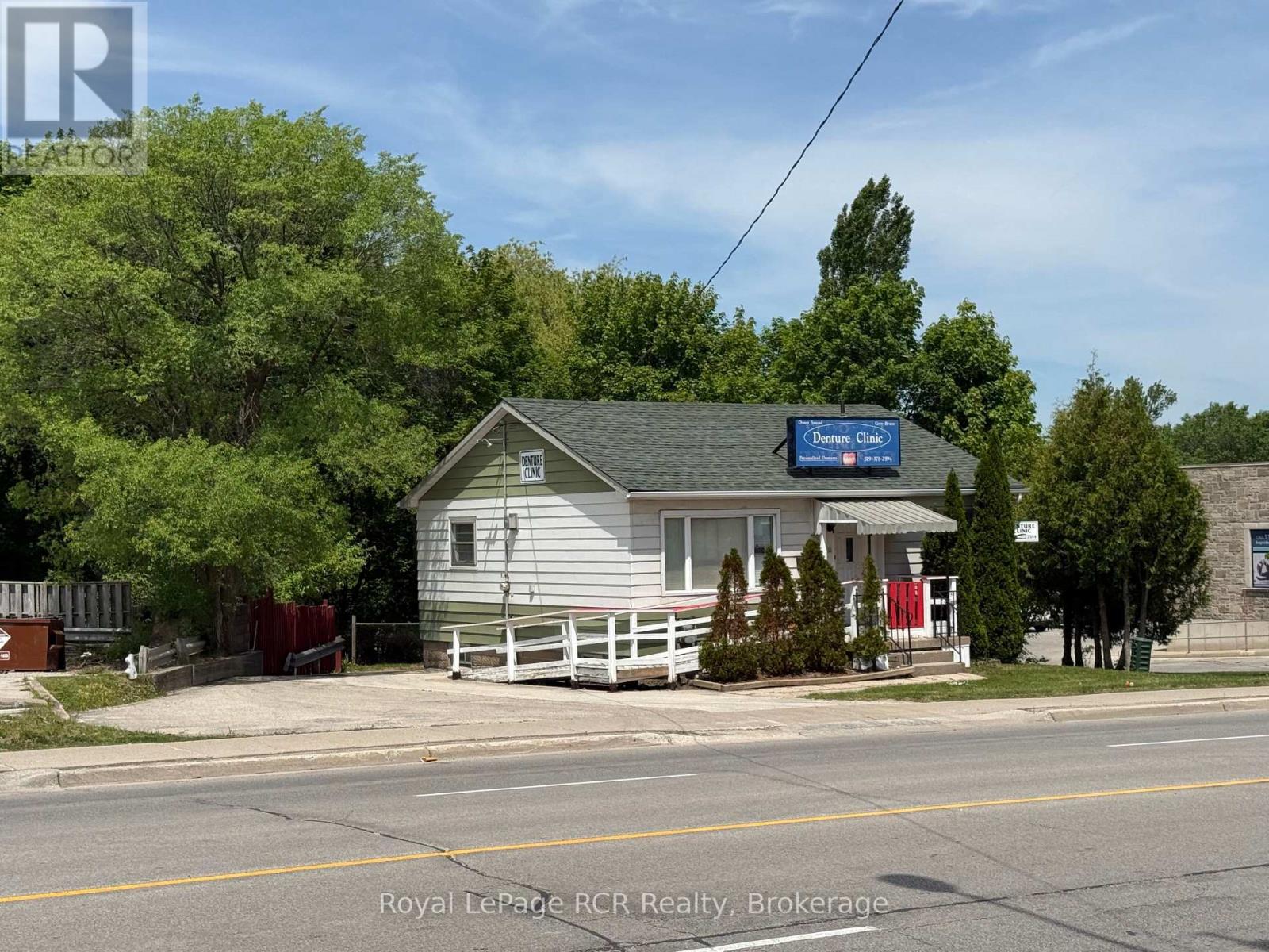 1514 9th Avenue E, Owen Sound, Ontario  N4K 3G1 - Photo 1 - X13247530