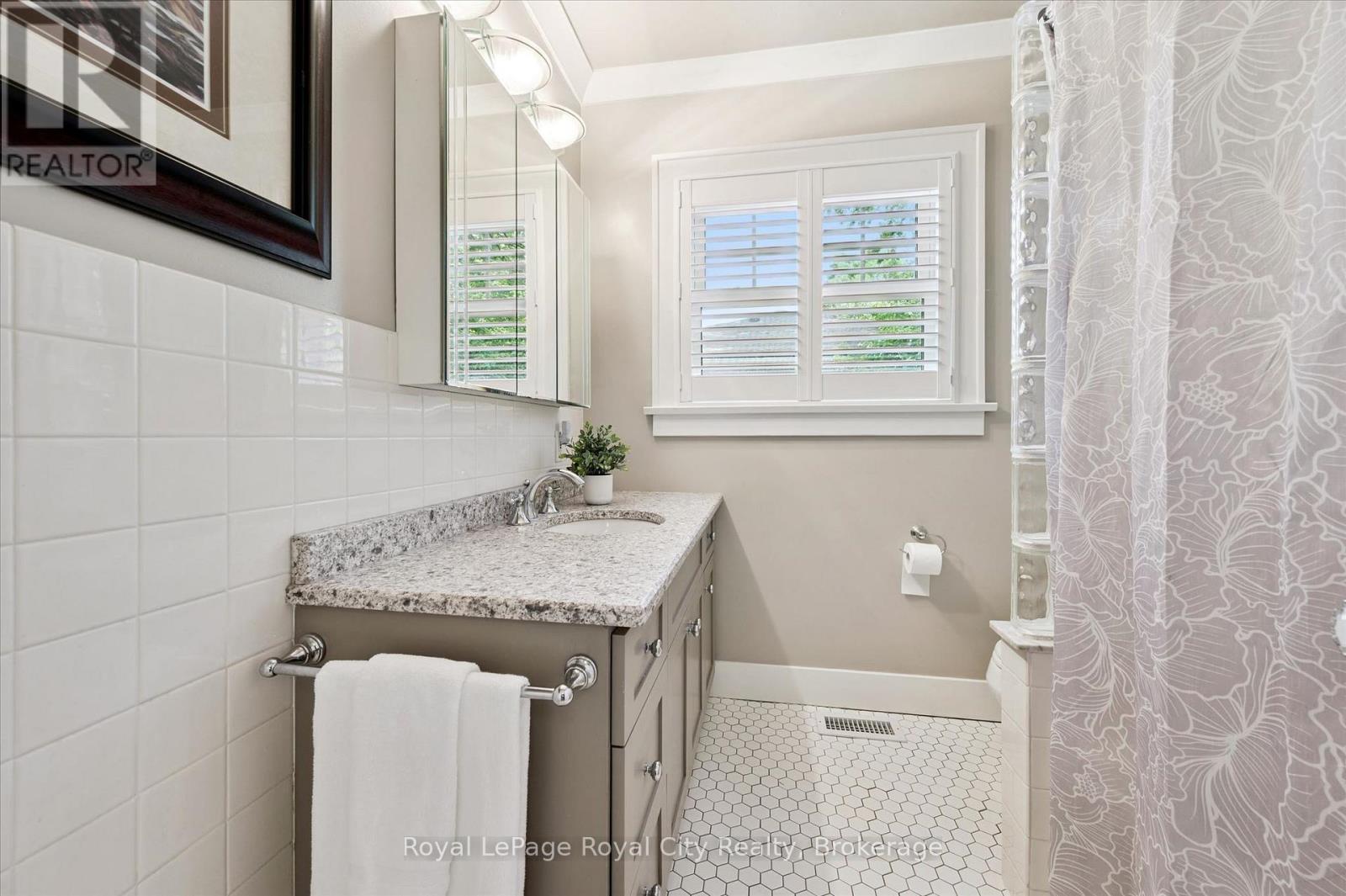 3 Mccrae Boulevard, Guelph, Ontario  N1G 2B9 - Photo 22 - X13247718
