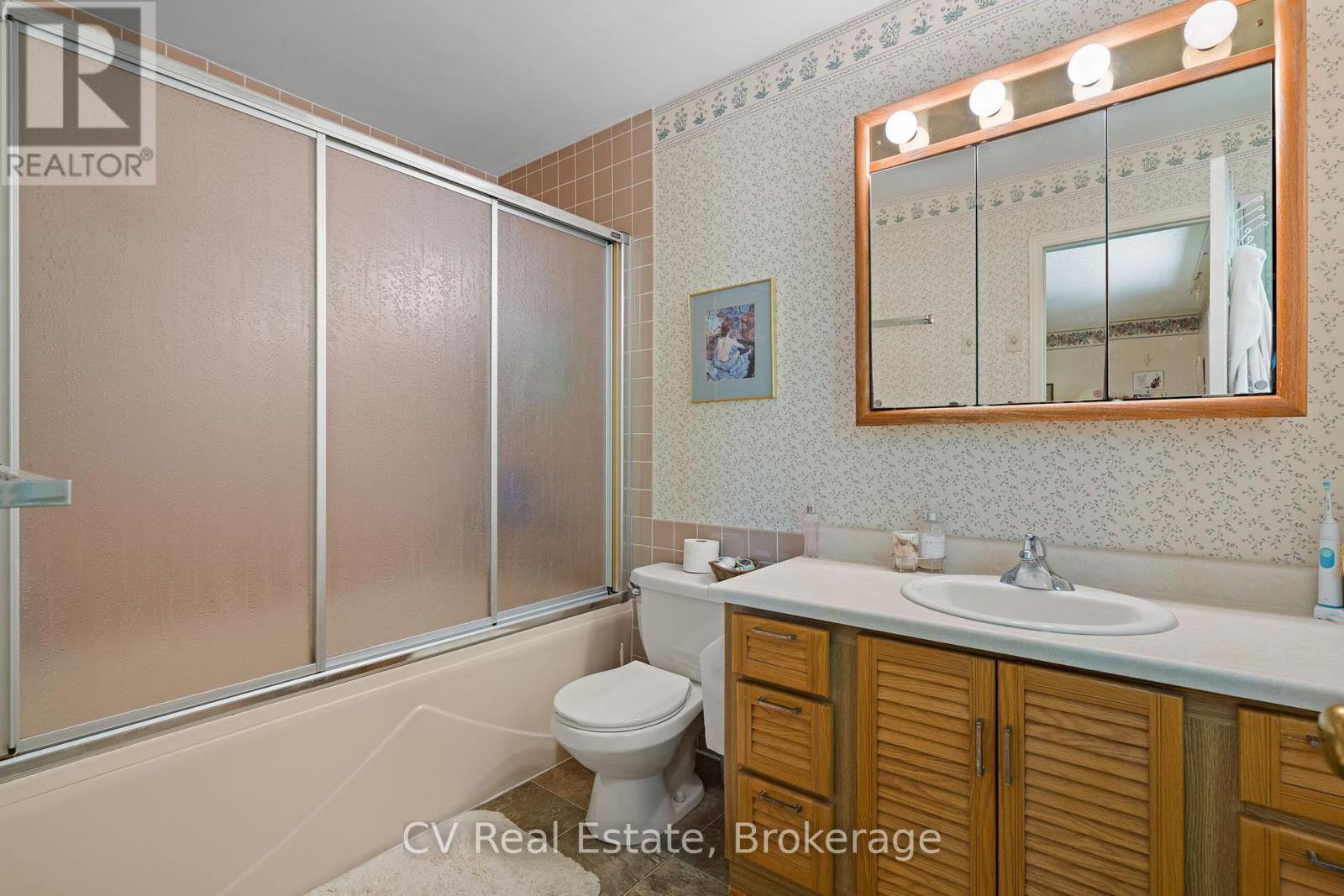 16 Breisacher Road, Huntsville, Ontario  P1H 2N5 - Photo 15 - X13247832
