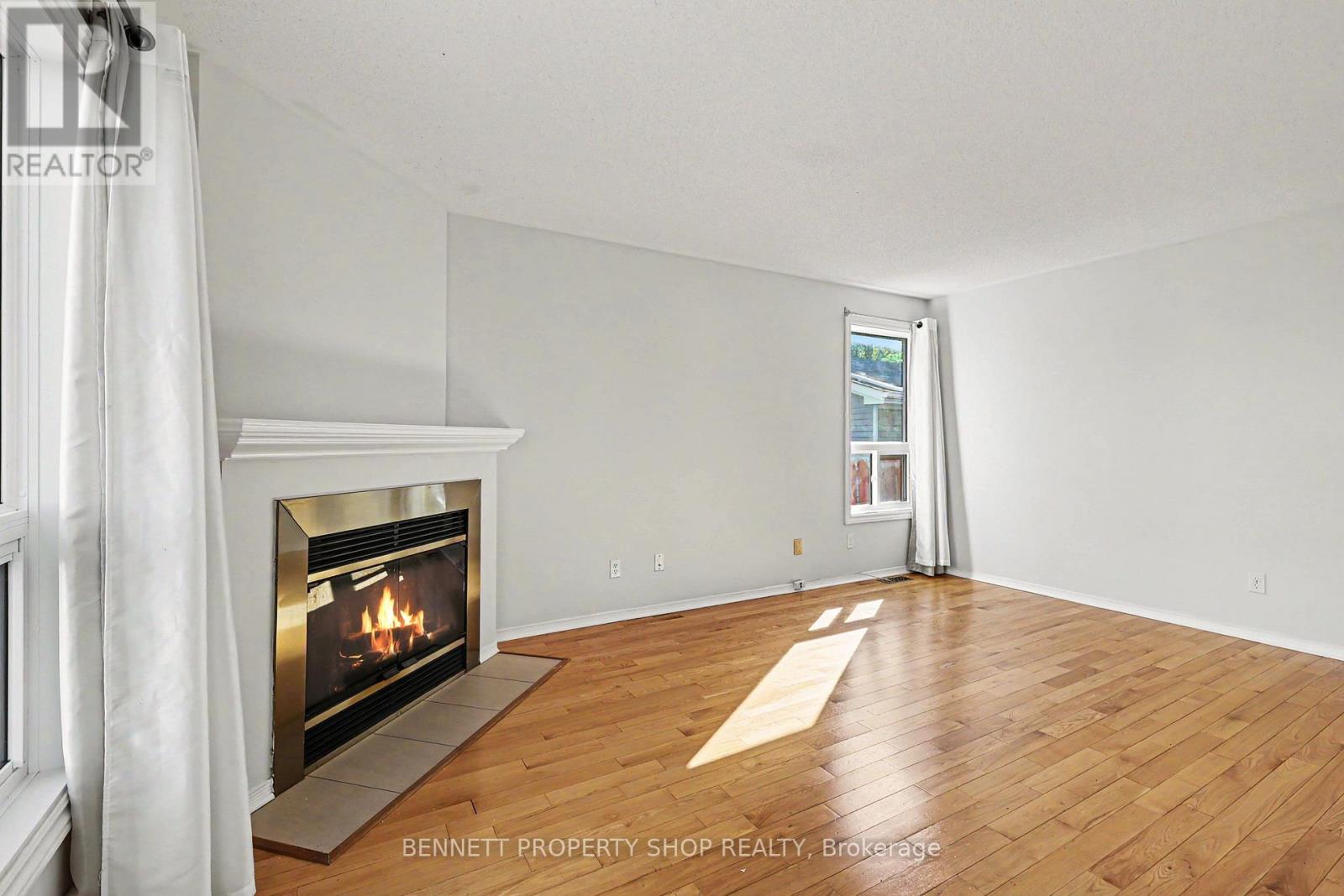 82 Emerald Meadows Drive, Ottawa, Ontario  K2M 2L6 - Photo 5 - X13247610