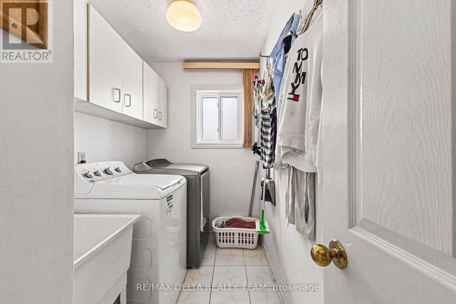 27 Bramblegrove Crescent, Ottawa, Ontario  K1T 3G1 - Photo 8 - X13247646