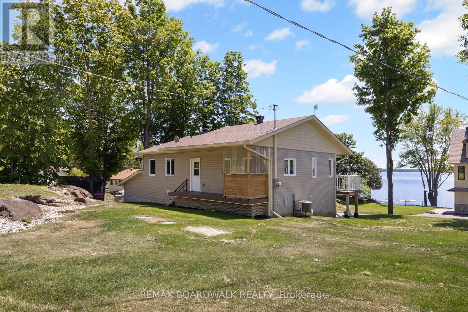 159 Dunlop Crescent, Drummond/north Elmsley, Ontario  K7C 4K8 - Photo 3 - X13247674