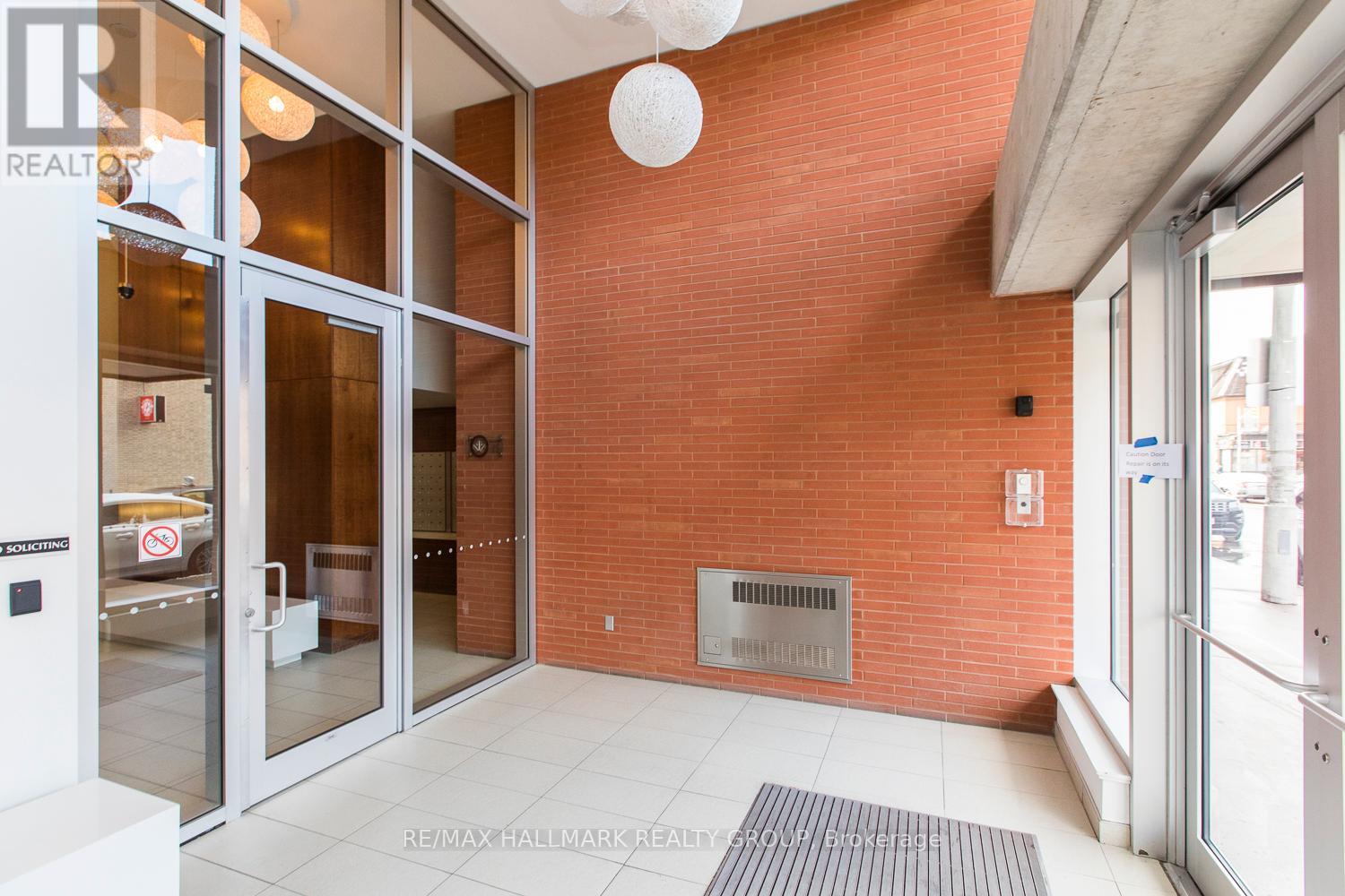 907 - 354 Gladstone Avenue, Ottawa, Ontario  K2P 0R4 - Photo 3 - X13247790