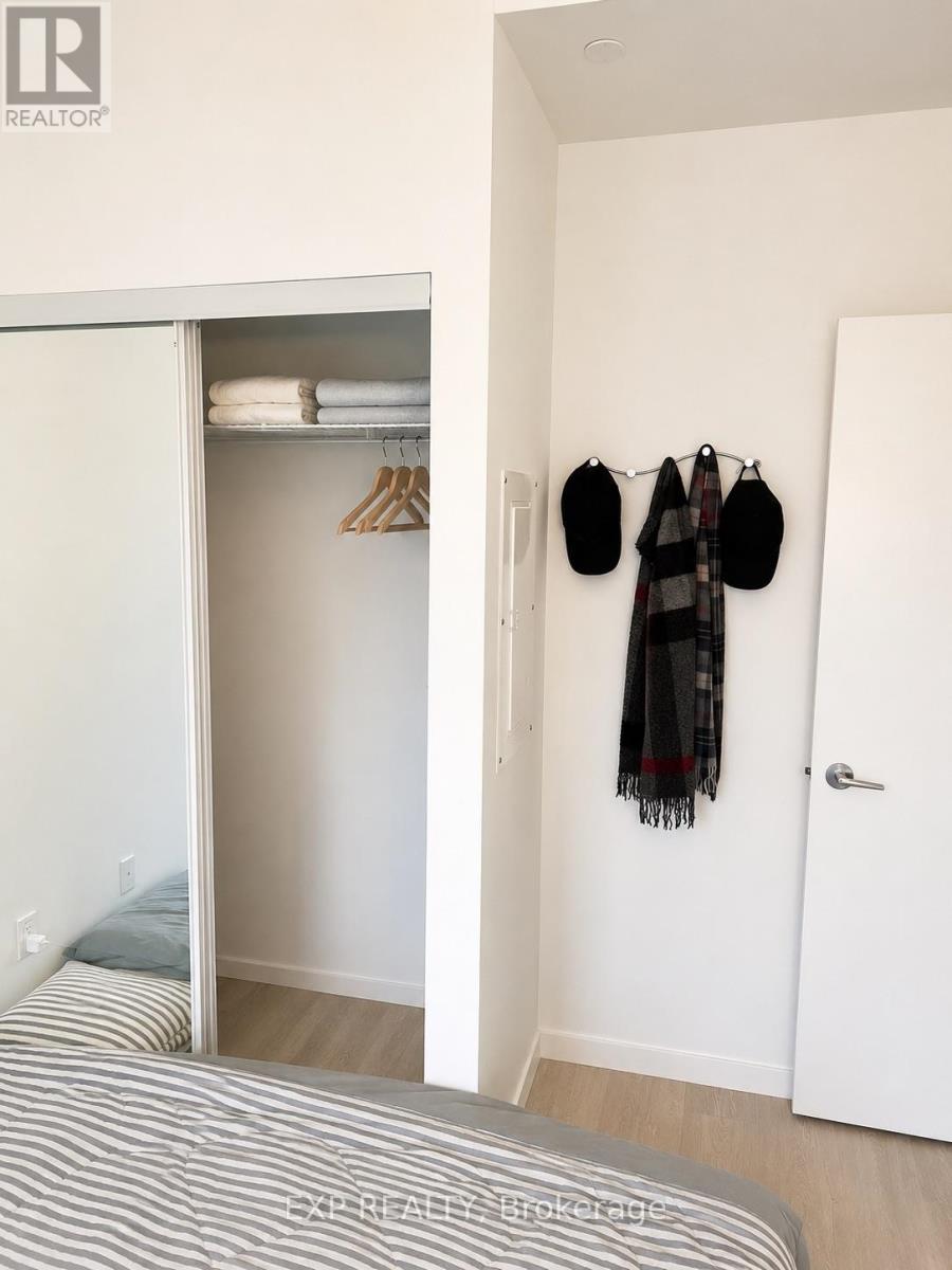 2315 - 85 Wood Street, Toronto, Ontario  M4Y 0E8 - Photo 2 - C13247082