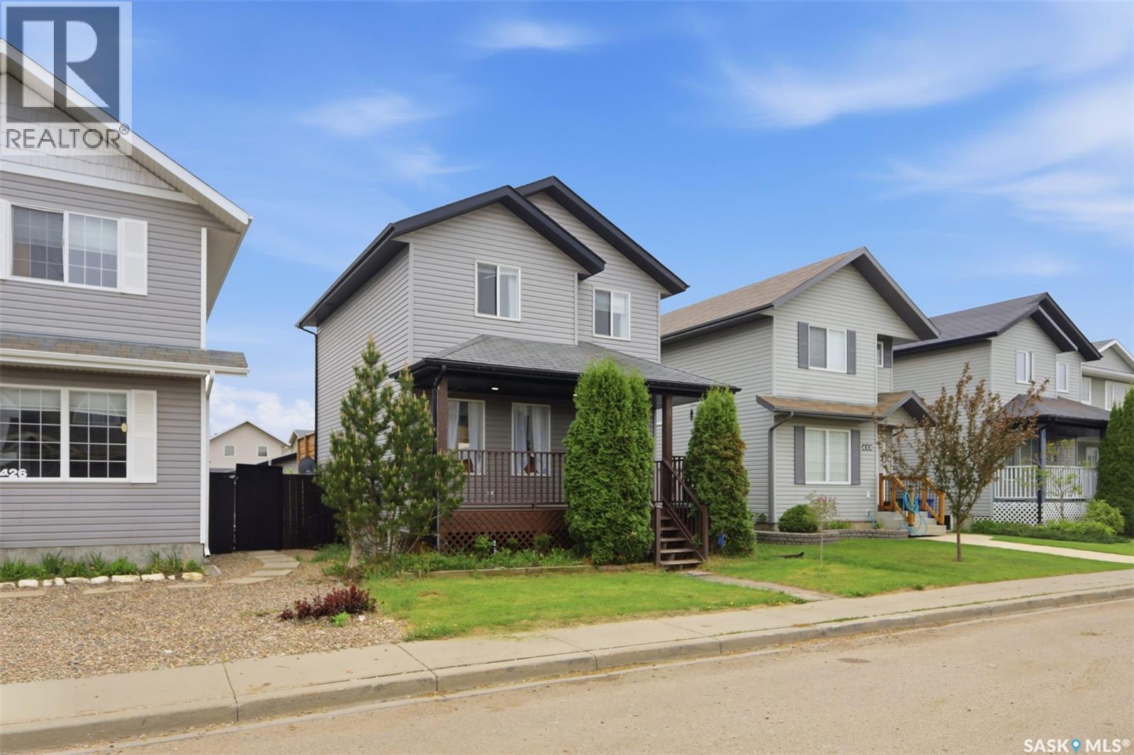 422 Blakeney Crescent, Saskatoon, Saskatchewan  S7L 7N5 - Photo 2 - SK038151