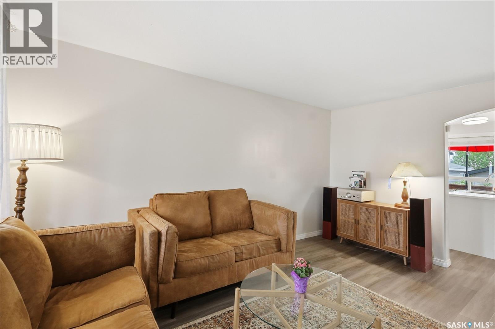 422 Blakeney Crescent, Saskatoon, Saskatchewan  S7L 7N5 - Photo 6 - SK038151
