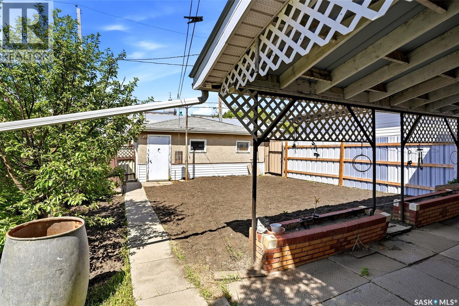 2078 Mcara Street, Regina, Saskatchewan  S4N 2V6 - Photo 36 - SK038076