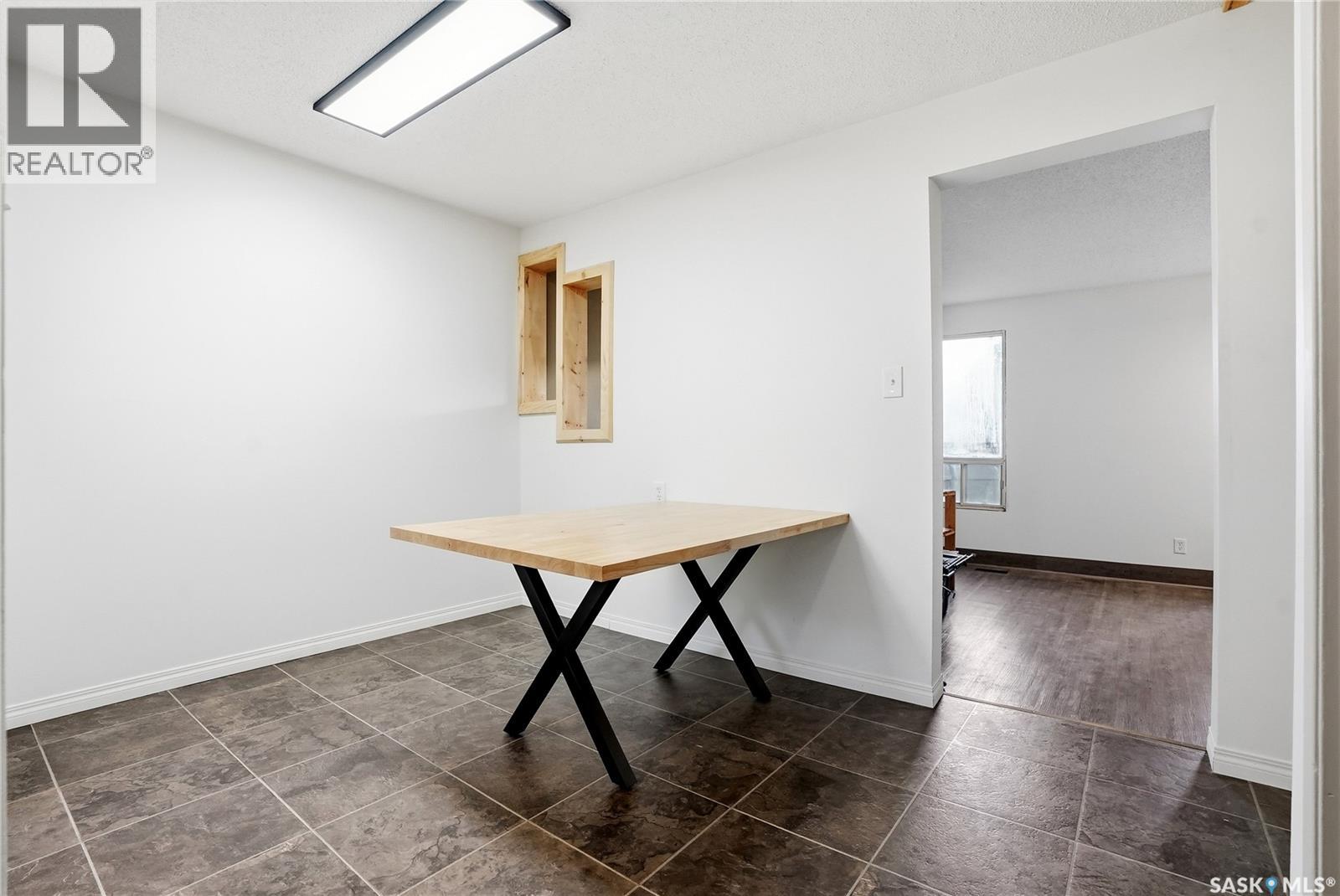 93 1128 Mckercher Drive, Saskatoon, Saskatchewan  S7H 4Y7 - Photo 5 - SK038054
