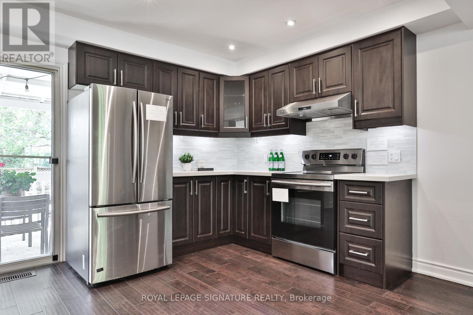 280 Gowan Avenue, Toronto, Ontario  M4J 2K6 - Photo 17 - E13242586