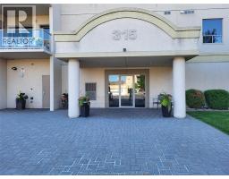 315 VILLAGE GROVE Unit# 506, Tecumseh, Ontario