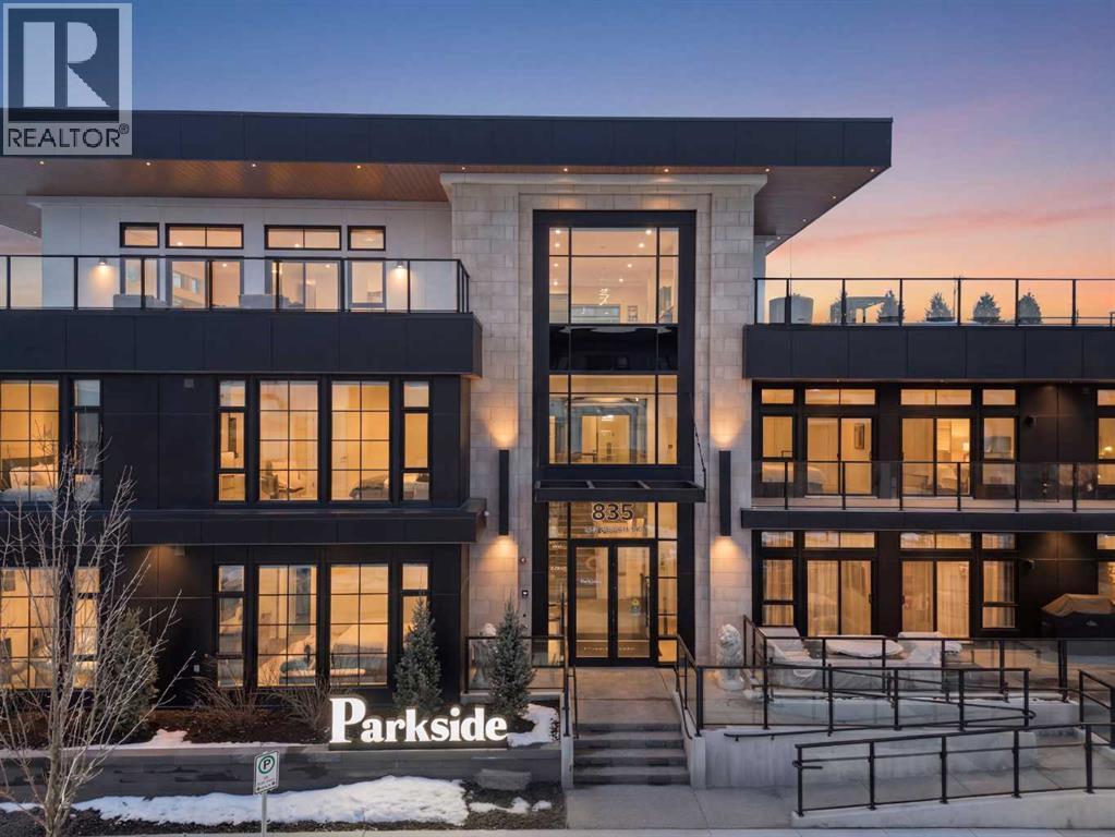 215, 835 78 Street SW, Calgary, Alberta  T3H 6H6 - Photo 1 - A2300449