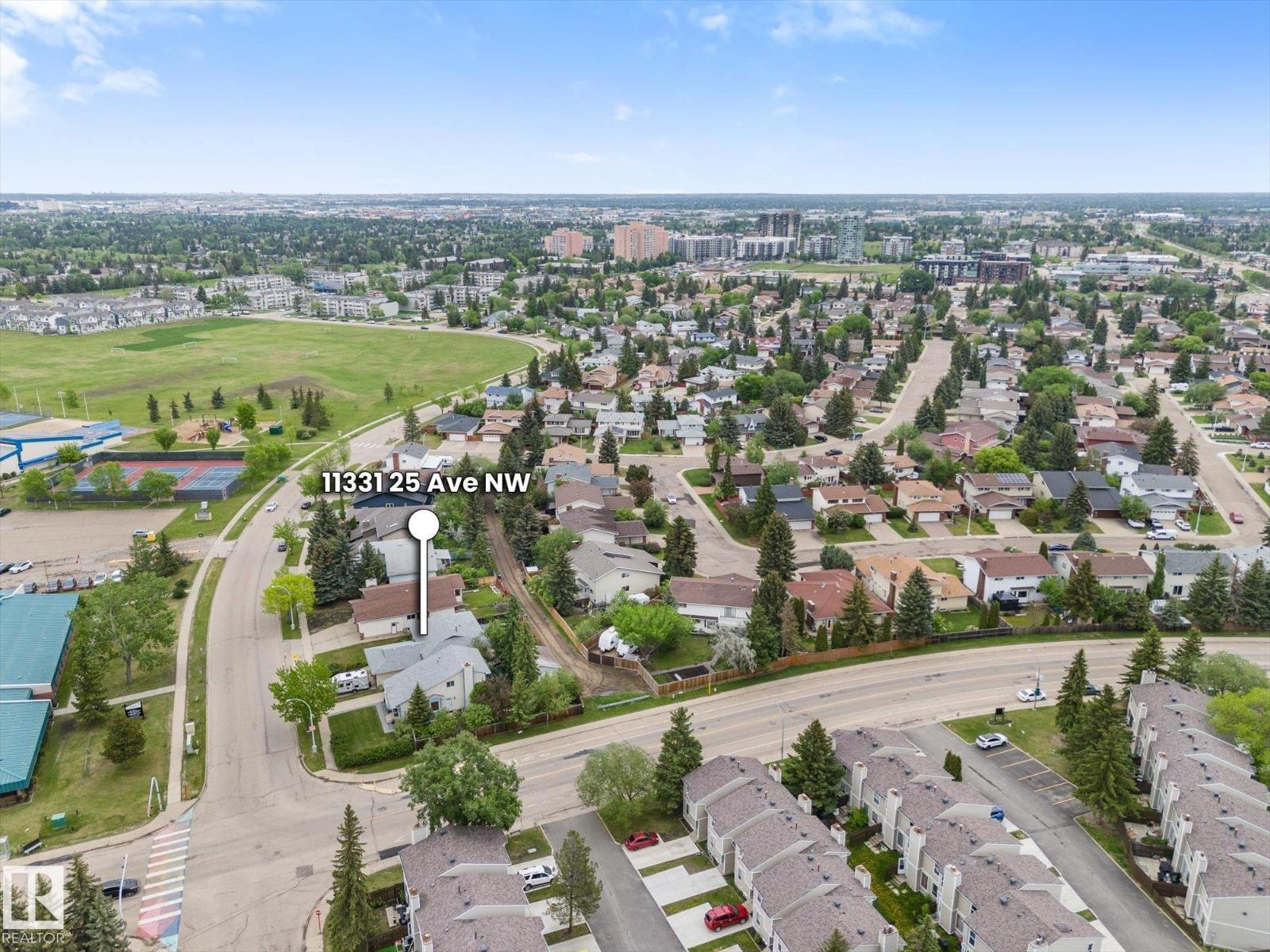 11331 25 Av NW, Edmonton, Alberta  T6J 5J1 - Photo 5 - E4491303
