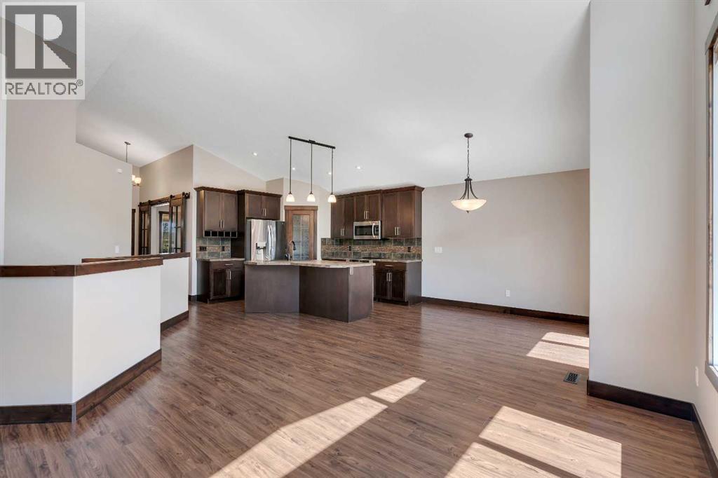289 Riverwood Crescent, Diamond Valley, Alberta  T0L 0H0 - Photo 11 - A2316640