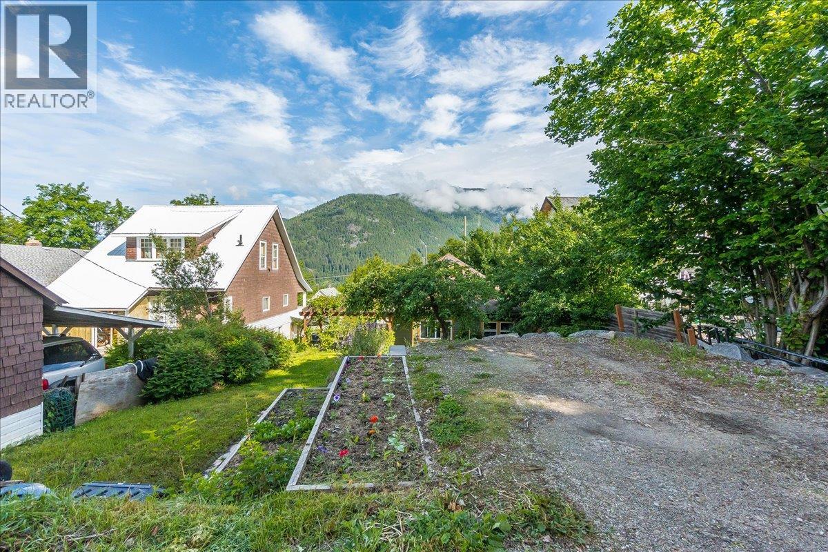 720 Latimer Street, Nelson, British Columbia  V1L 4V4 - Photo 51 - 10389936