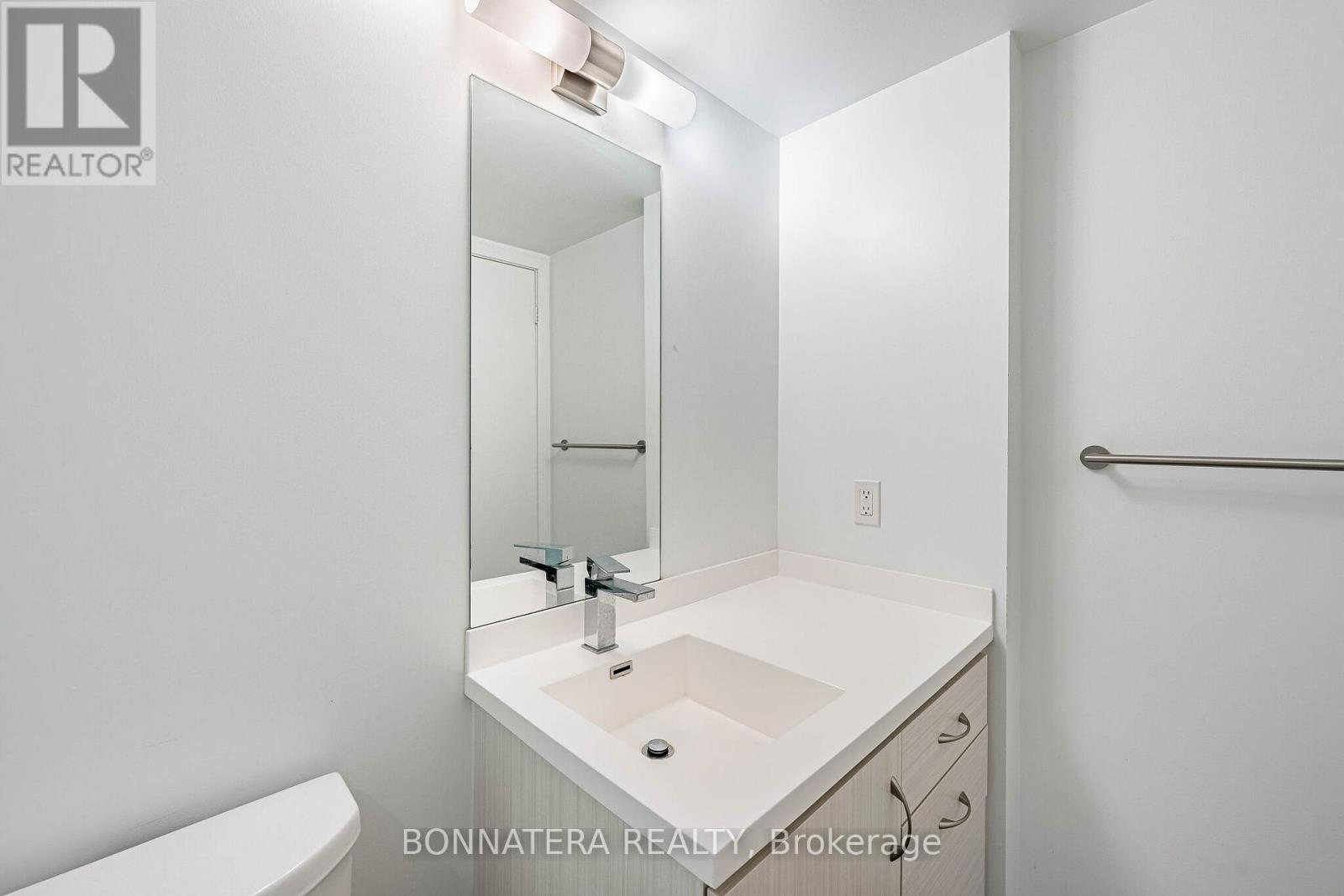 701 - 181 Huron Street, Toronto, Ontario  M5T 2B6 - Photo 17 - C13247496
