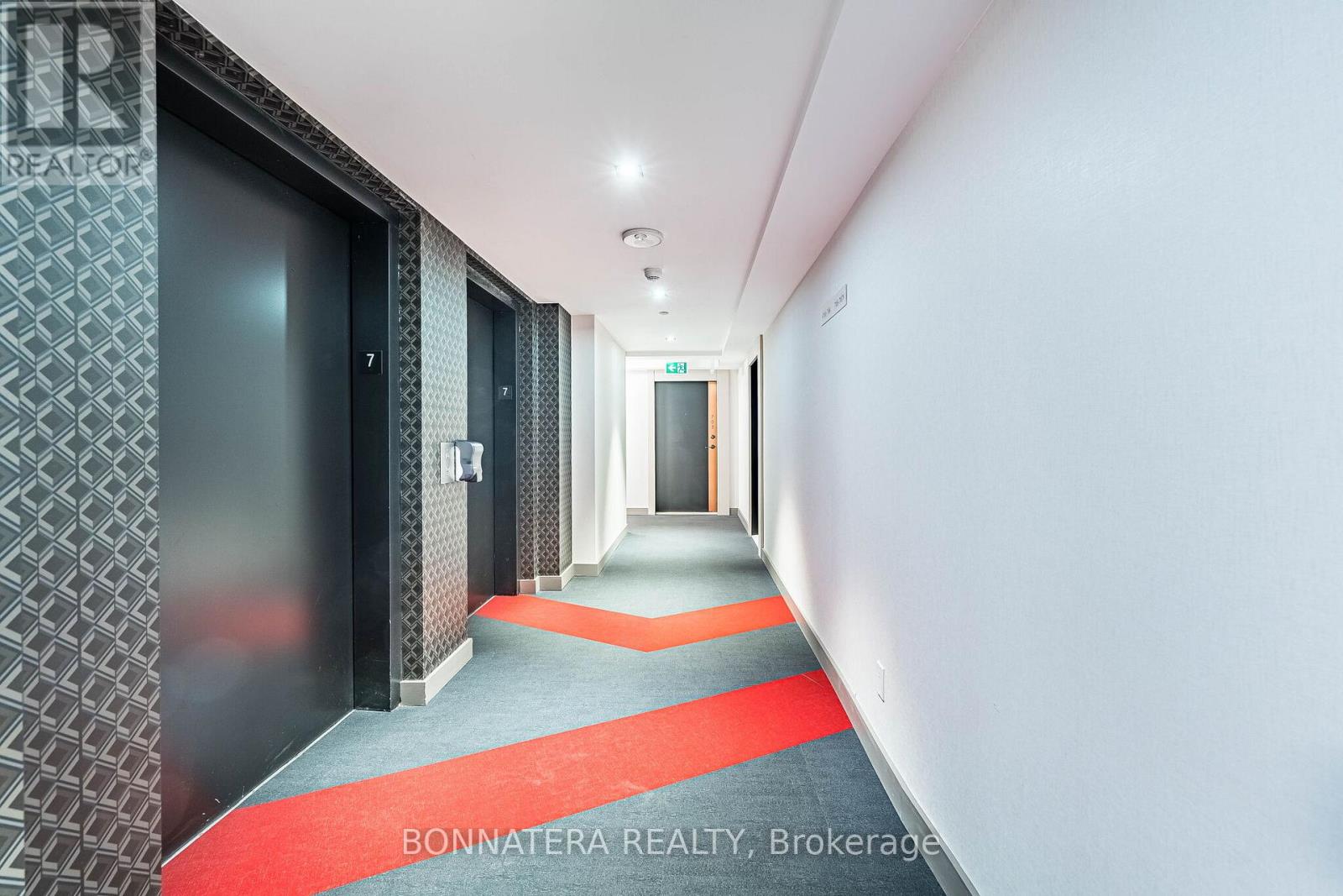 701 - 181 Huron Street, Toronto, Ontario  M5T 2B6 - Photo 5 - C13247496