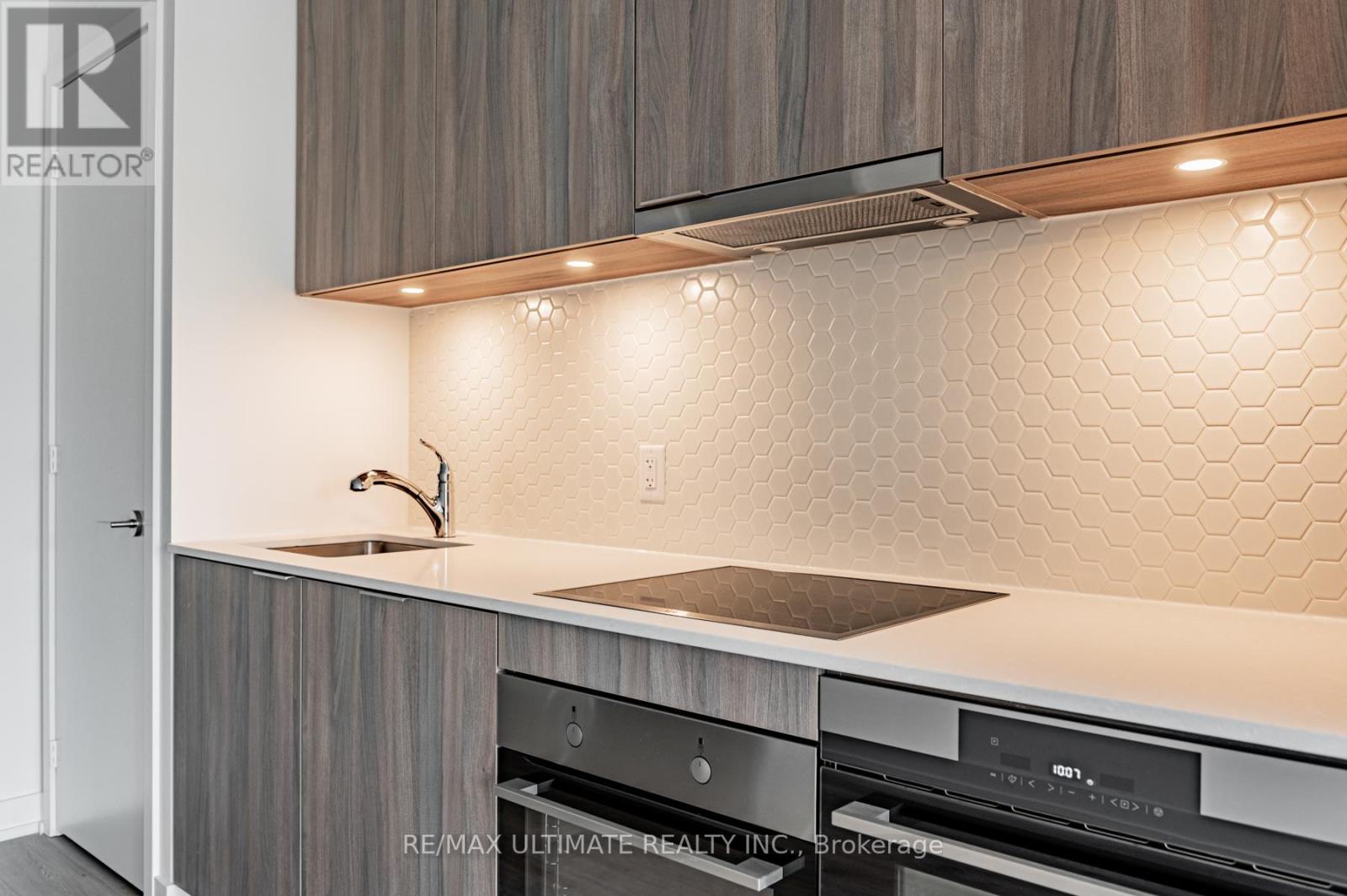 1211 - 158 Front Street E, Toronto, Ontario  M5A 0K9 - Photo 5 - C13247582