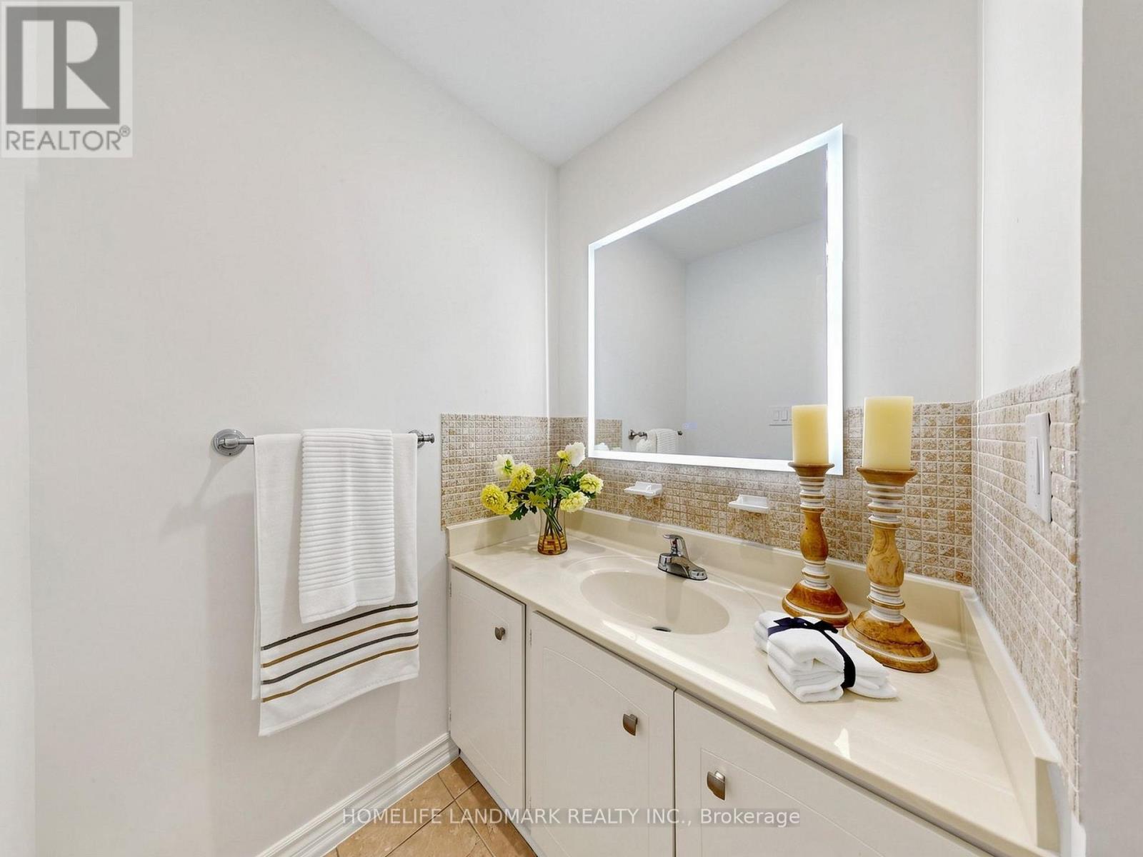 4 Hines Drive, Toronto, Ontario  M2H 2M1 - Photo 16 - C13247600