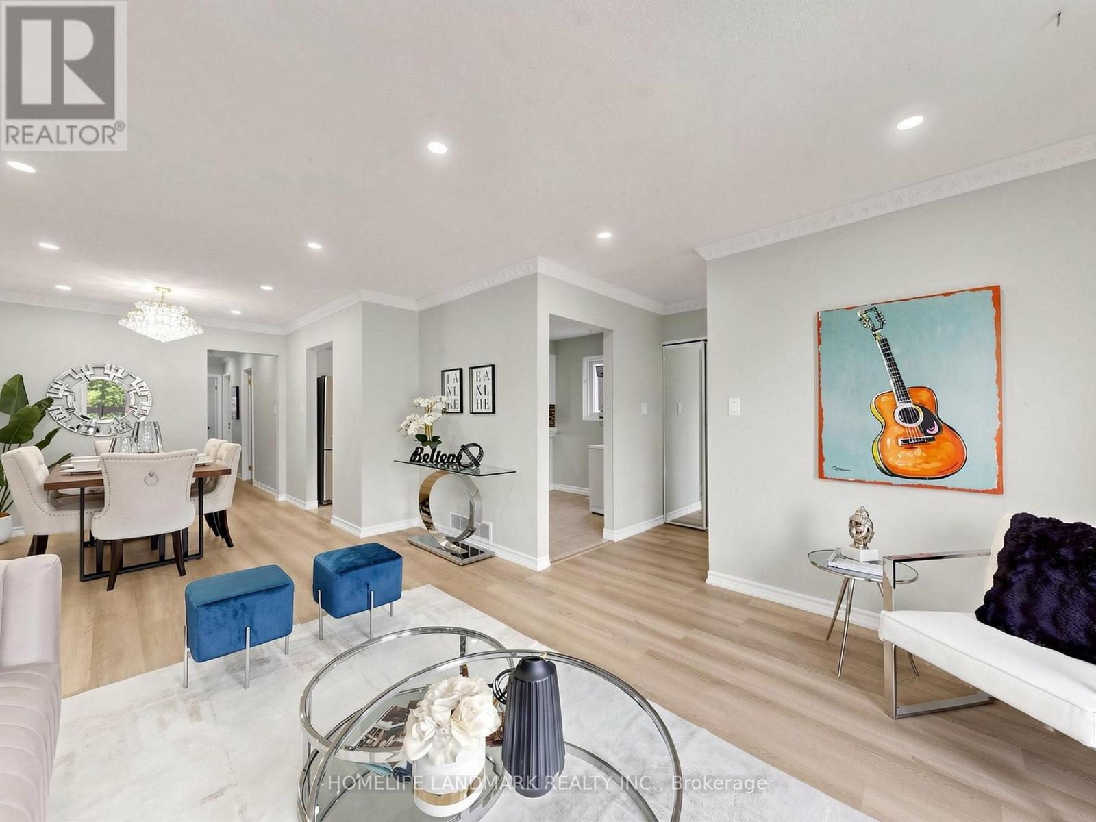 4 Hines Drive, Toronto, Ontario  M2H 2M1 - Photo 3 - C13247600
