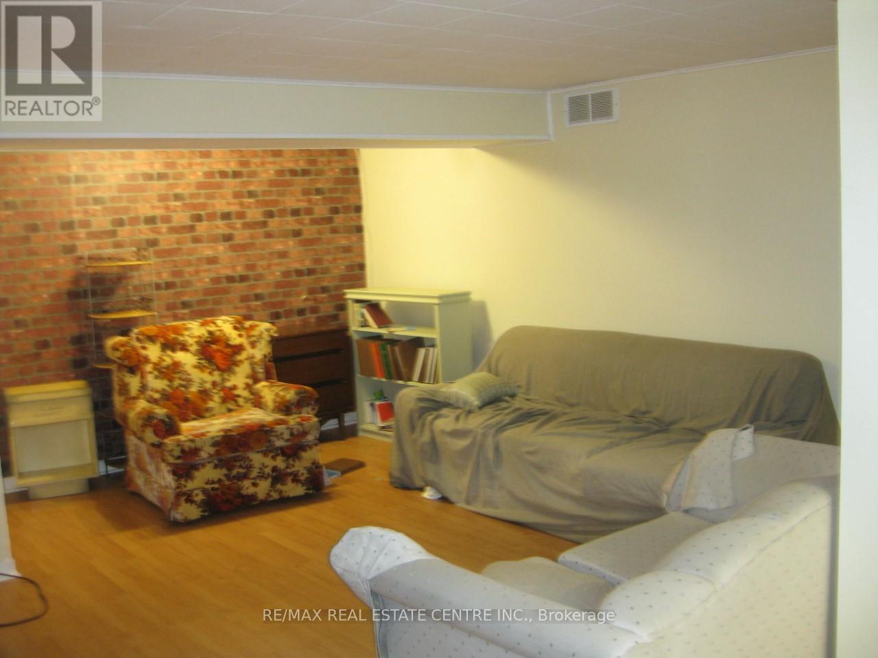 Bsmt - 63 Mcmurchy Avenue S, Brampton, Ontario  L6Y 1Y7 - Photo 2 - W13245784