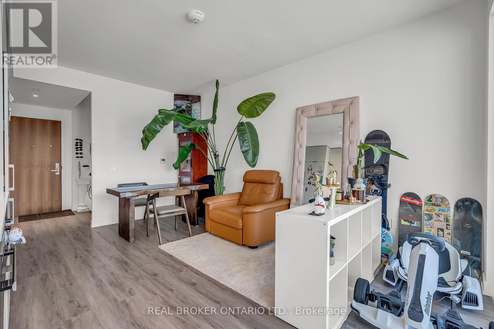 2706 - 15 Queens Quay E, Toronto, Ontario  M5E 0C5 - Photo 9 - C13247726
