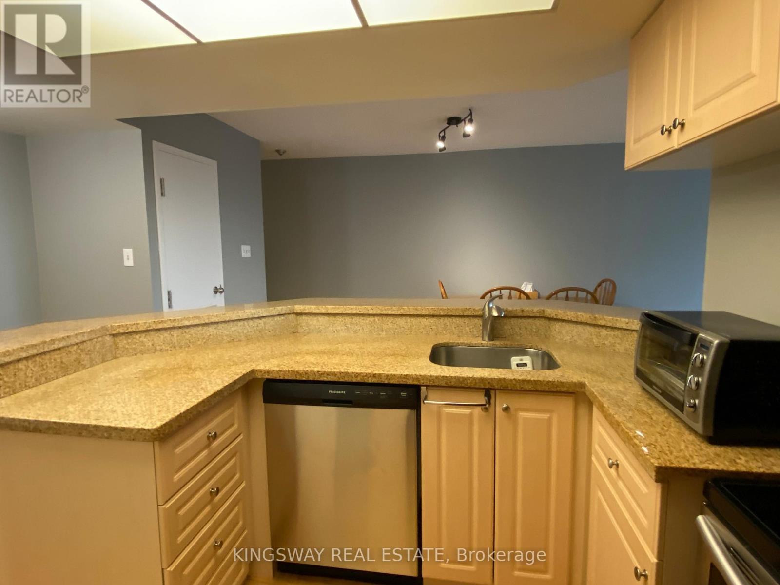 2803 - 1001 Bay Street, Toronto, Ontario  M5S 3A6 - Photo 11 - C13247744
