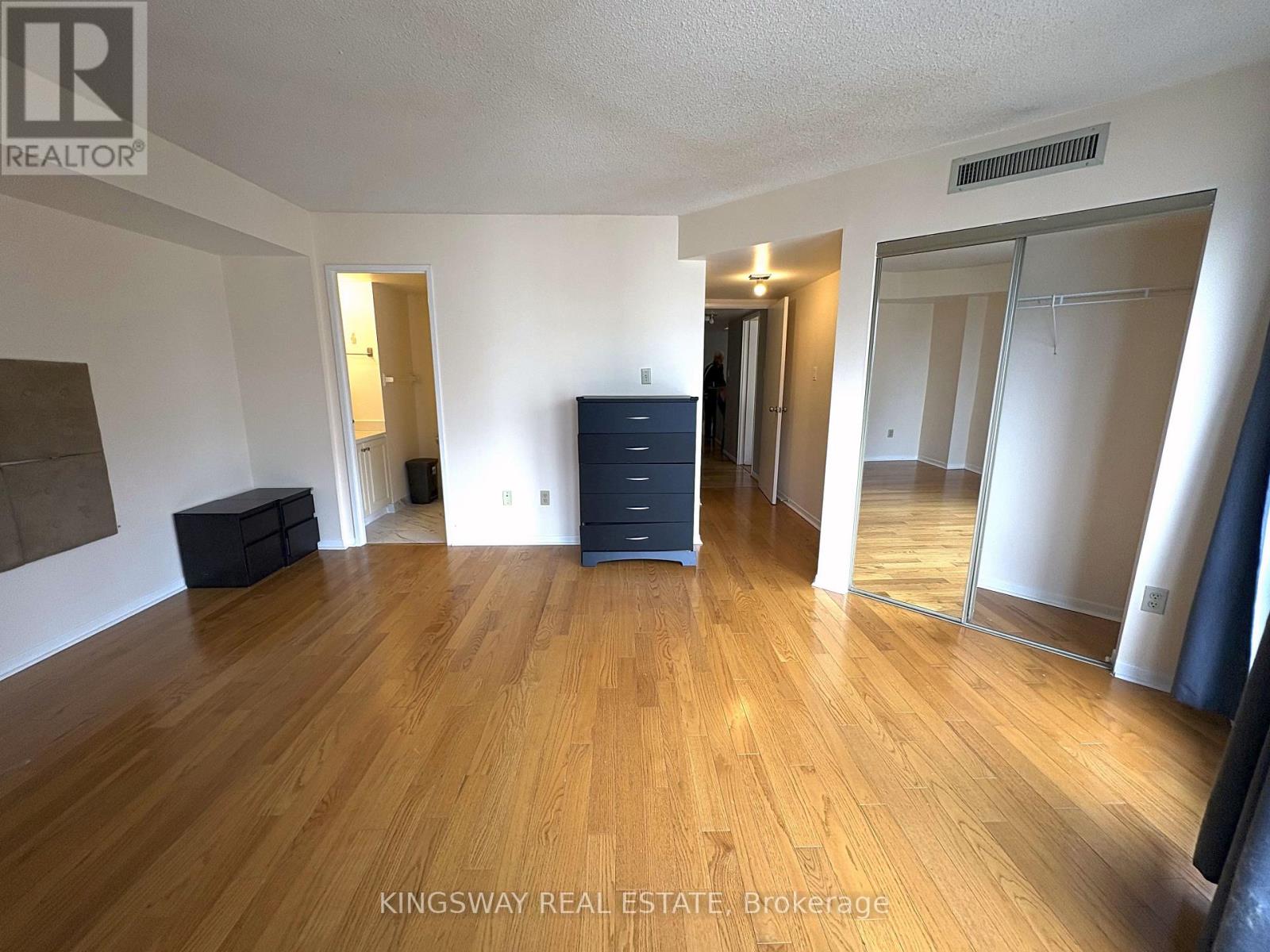 2803 - 1001 Bay Street, Toronto, Ontario  M5S 3A6 - Photo 15 - C13247744