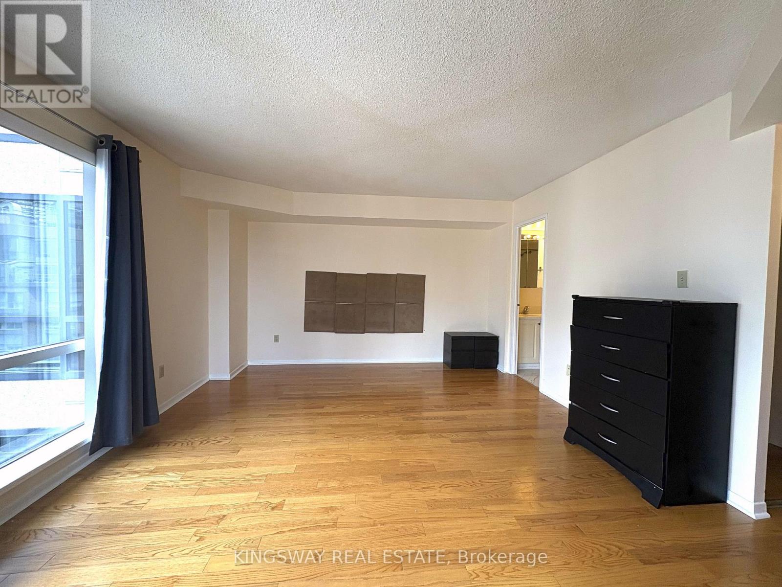 2803 - 1001 Bay Street, Toronto, Ontario  M5S 3A6 - Photo 19 - C13247744
