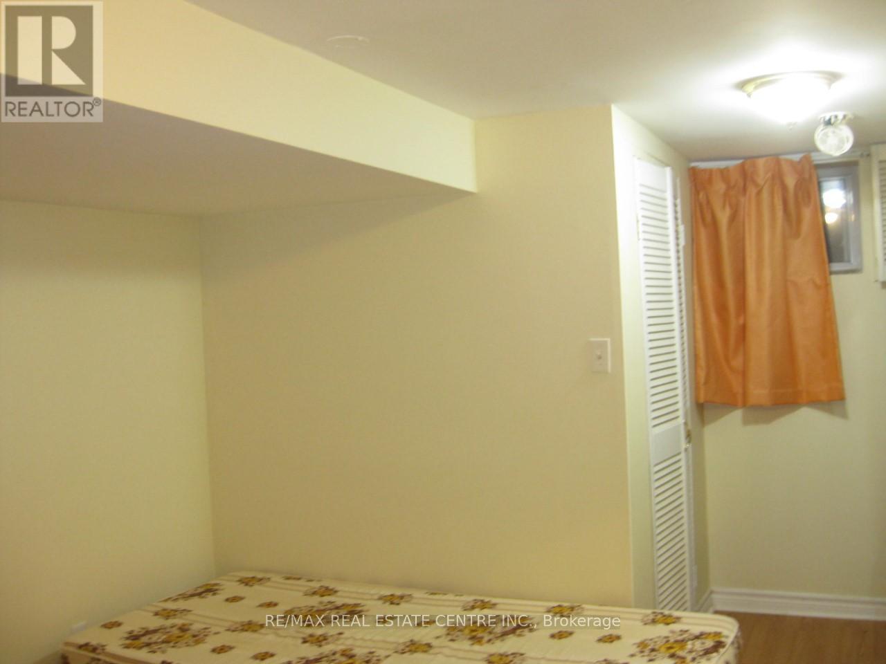 Bsmt - 63 Mcmurchy Avenue S, Brampton, Ontario  L6Y 1Y7 - Photo 4 - W13245784