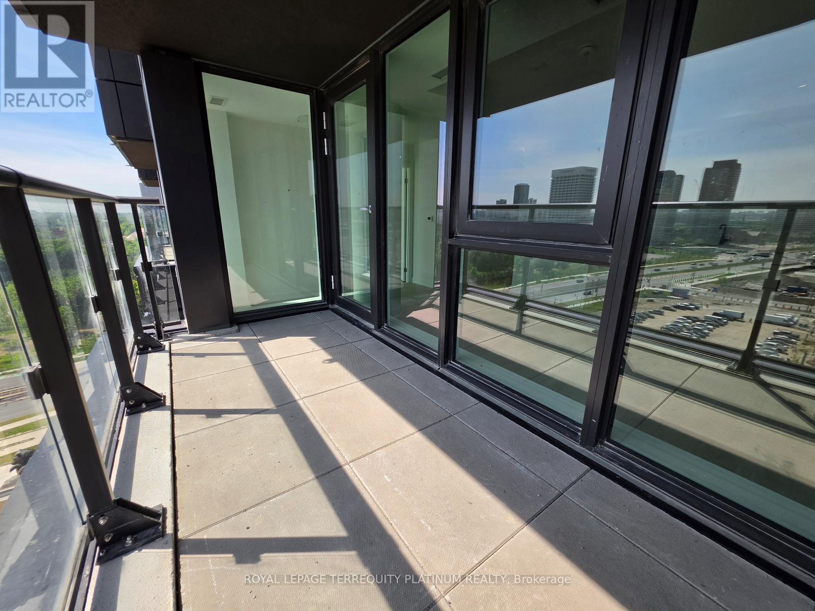 1107 - 5 Quarrington Lane, Toronto, Ontario  M3C 0S5 - Photo 17 - C13247828
