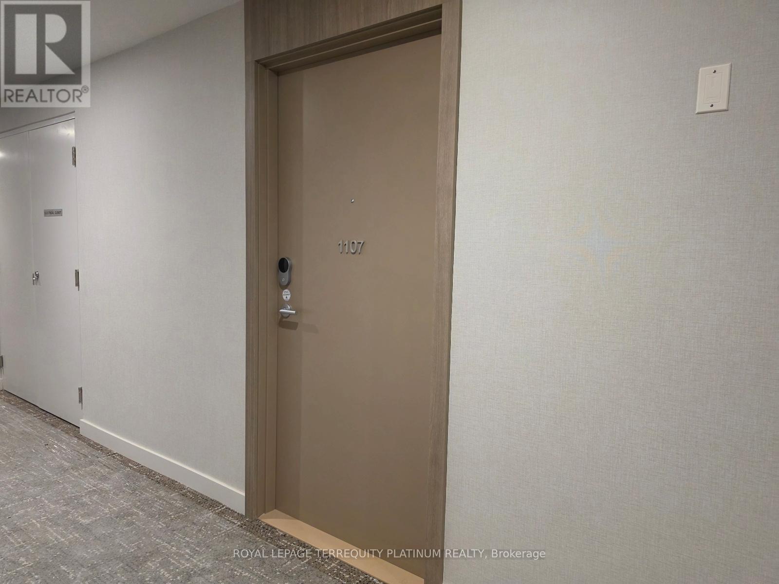 1107 - 5 Quarrington Lane, Toronto, Ontario  M3C 0S5 - Photo 3 - C13247828