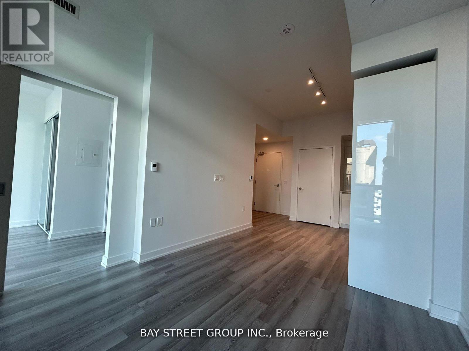 1424 - 121 St Patrick Street, Toronto, Ontario  M5T 3C1 - Photo 2 - C13247906