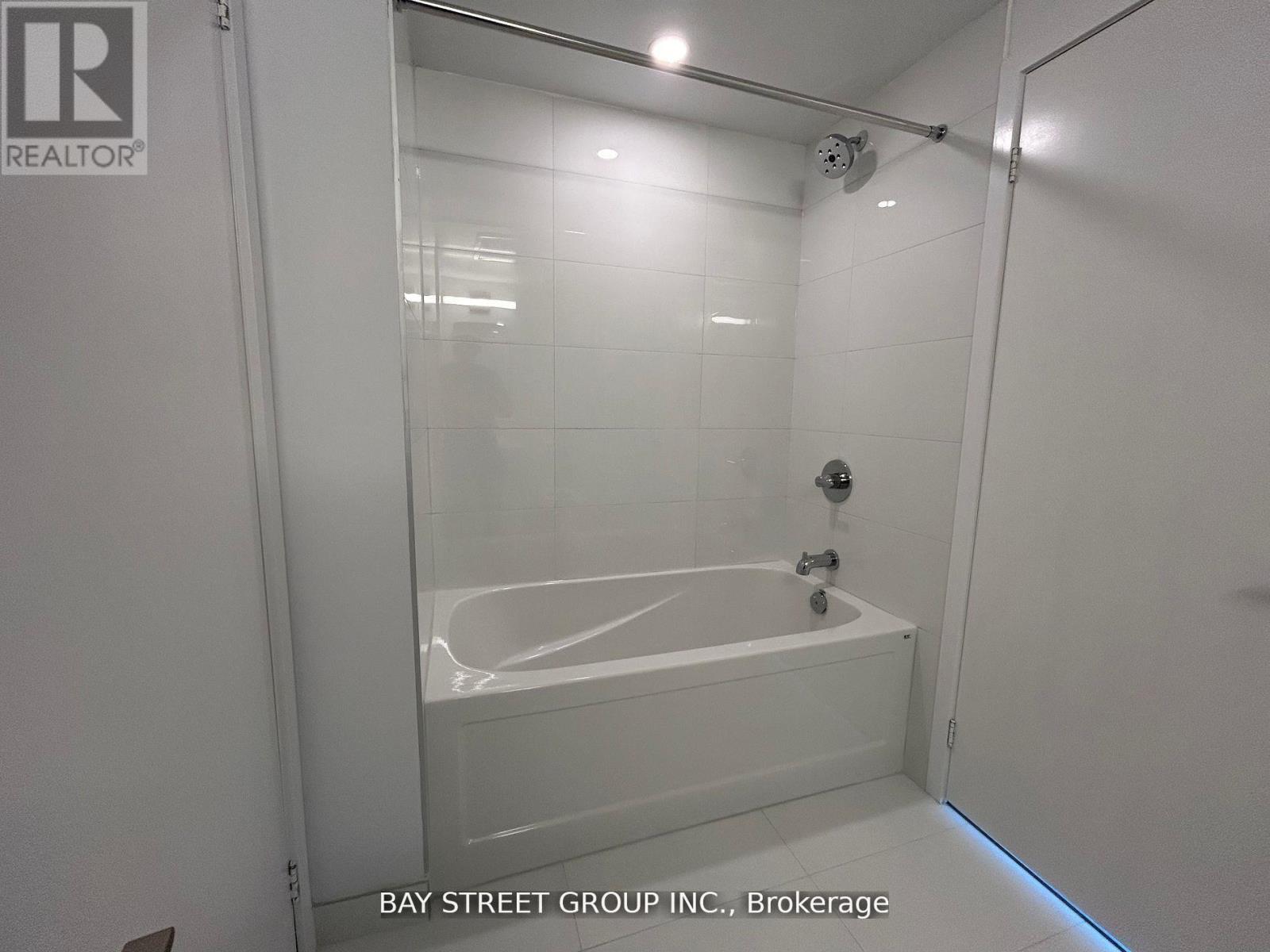1424 - 121 St Patrick Street, Toronto, Ontario  M5T 3C1 - Photo 5 - C13247906
