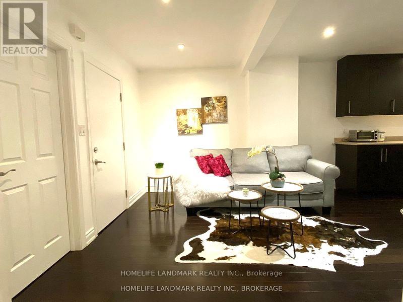 2nd - 57 Glenside Avenue, Toronto, Ontario  M4L 2T6 - Photo 4 - E13247632
