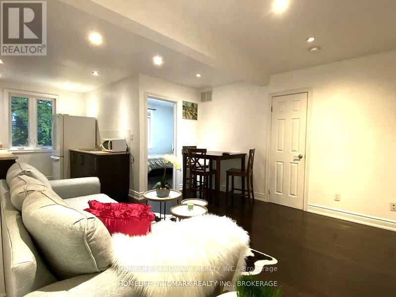 2nd - 57 Glenside Avenue, Toronto, Ontario  M4L 2T6 - Photo 6 - E13247632