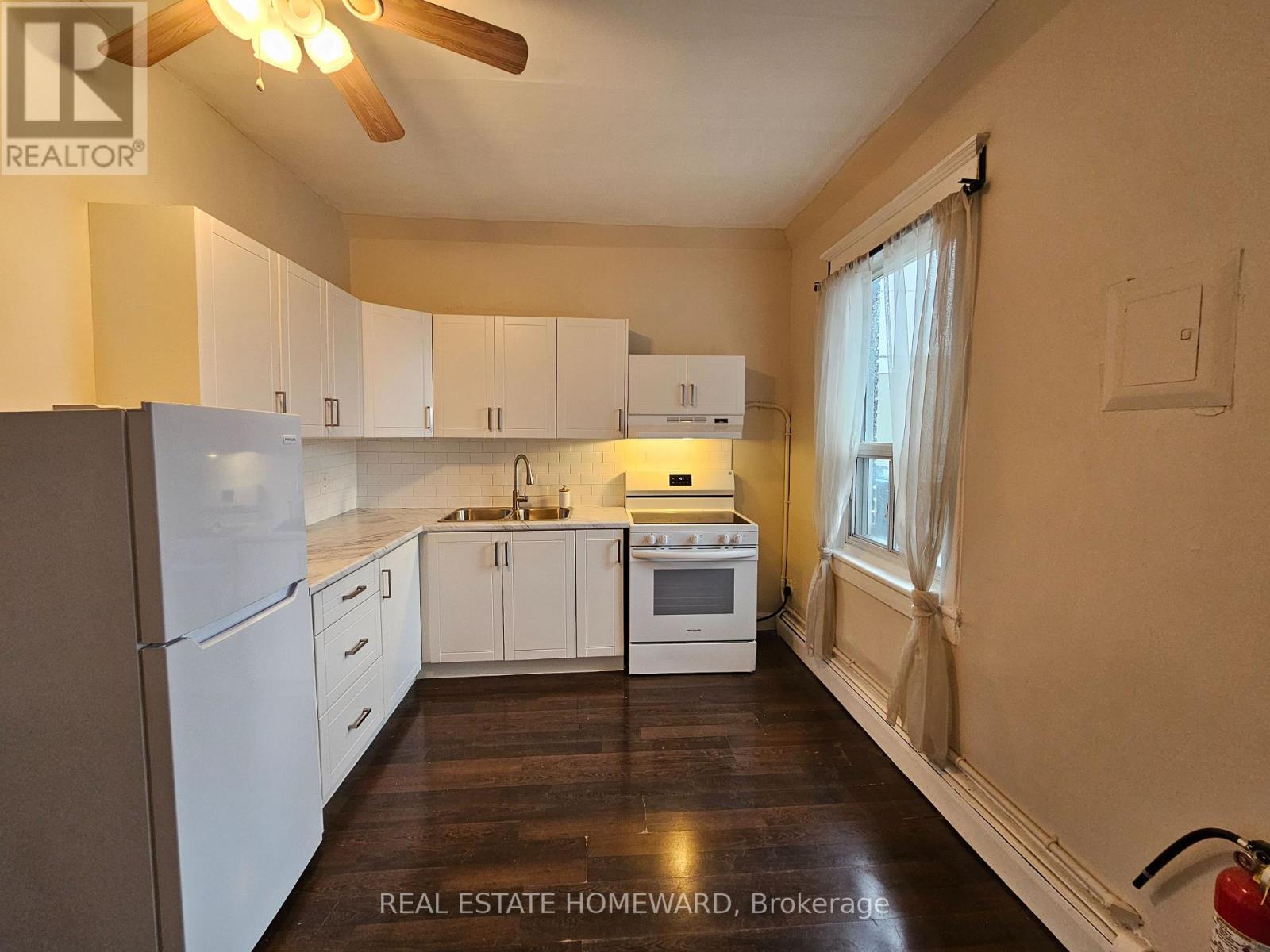 A - 733 PAPE AVENUE, Toronto, Ontario