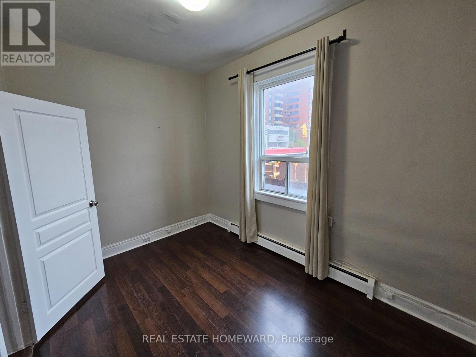 A - 733 Pape Avenue, Toronto, Ontario  M4K 3S8 - Photo 13 - E13247686