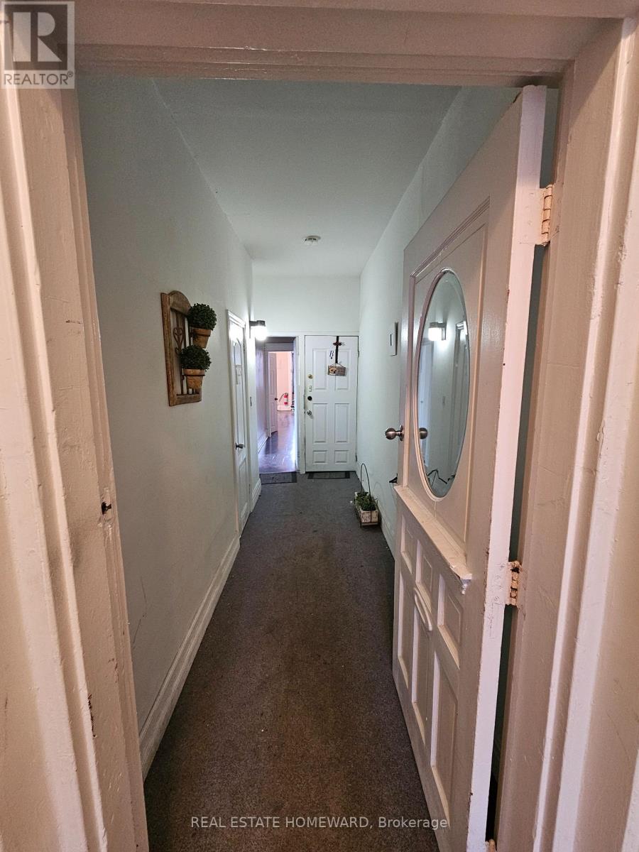 A - 733 Pape Avenue, Toronto, Ontario  M4K 3S8 - Photo 26 - E13247686