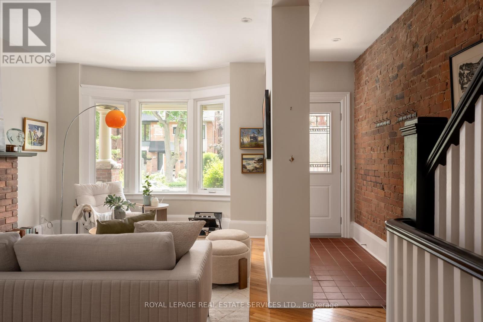 164 Fulton Avenue, Toronto, Ontario  M4K 1Y3 - Photo 4 - E13247738