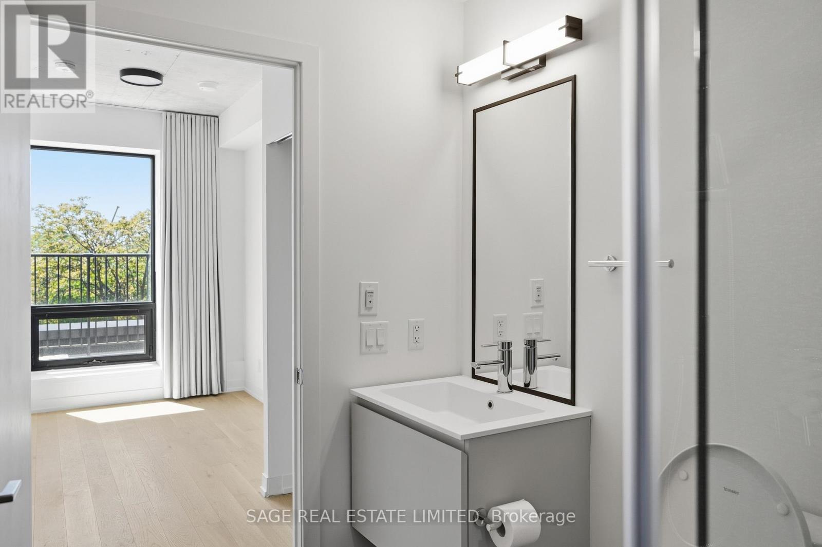 504 - 761 Queen Street E, Toronto, Ontario  M4M 1H3 - Photo 11 - E13247742