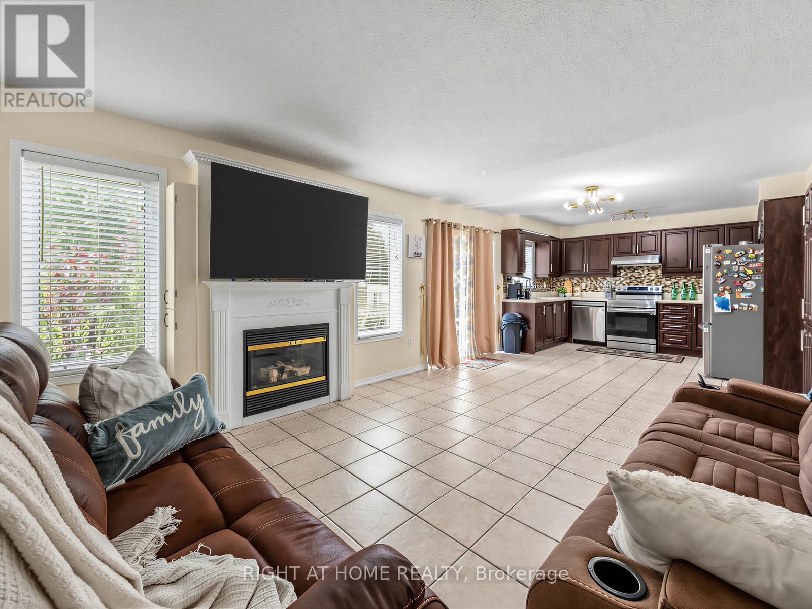 1442 Bridgeport Street, Oshawa, Ontario  L1K 2P5 - Photo 18 - E13247762