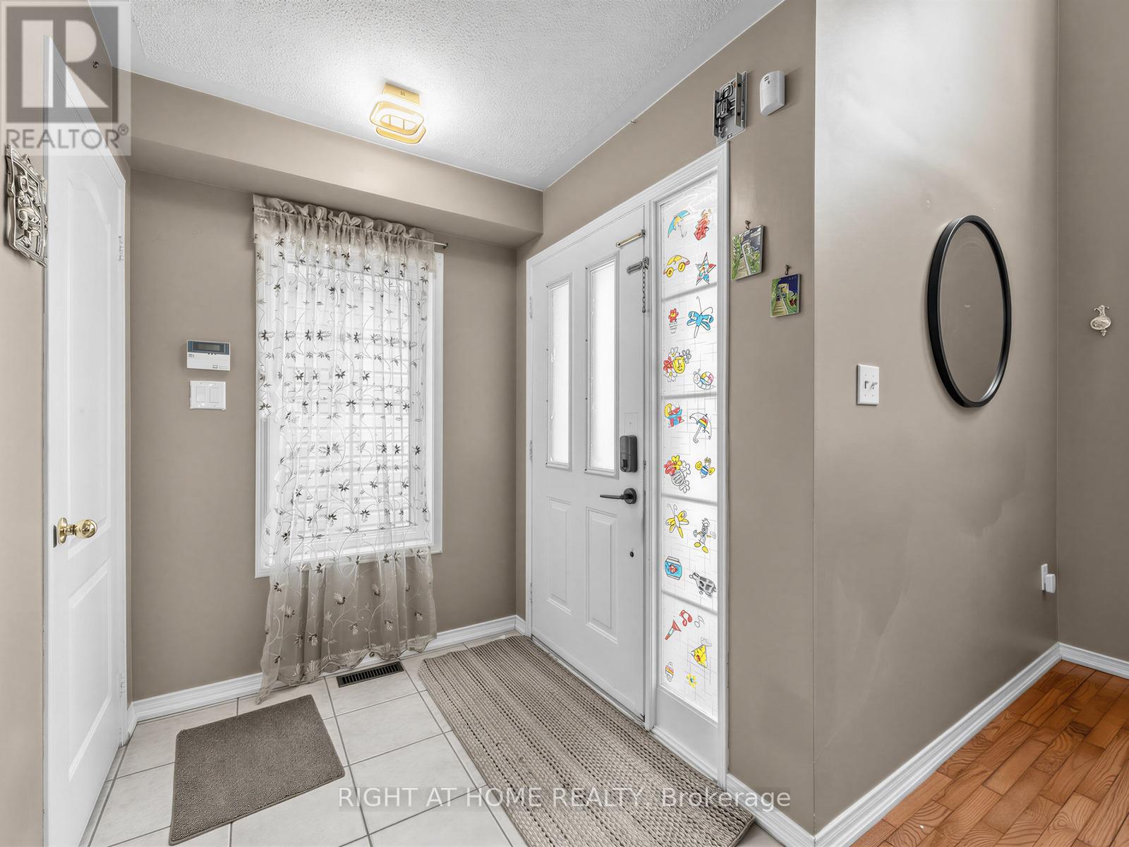 1442 Bridgeport Street, Oshawa, Ontario  L1K 2P5 - Photo 5 - E13247762