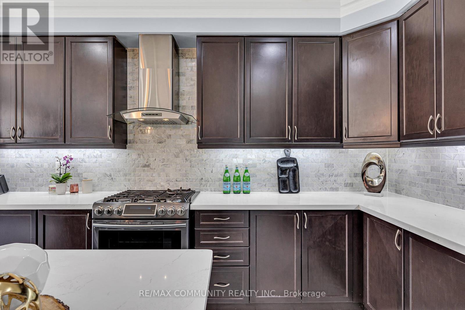 1055 Foxtail Crescent, Pickering, Ontario  L1X 0E7 - Photo 17 - E13247862