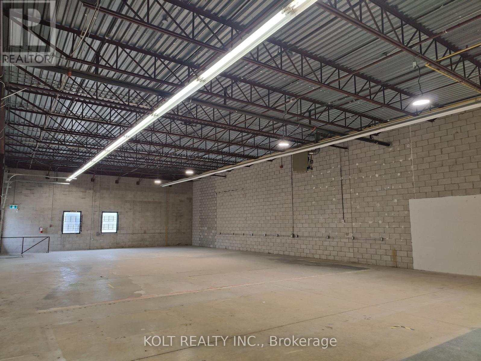 Unit 5 - 931 Progress Avenue, Toronto, Ontario  M1G 3V5 - Photo 2 - E13247930
