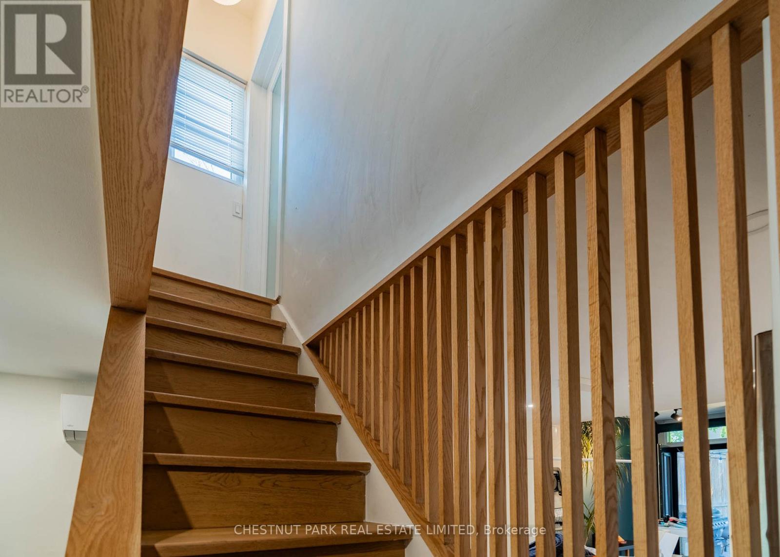 119 Craven Road, Toronto, Ontario  M4L 2Z4 - Photo 15 - E13247984