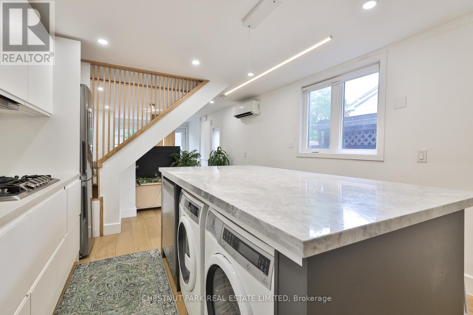 119 Craven Road, Toronto, Ontario  M4L 2Z4 - Photo 4 - E13247984