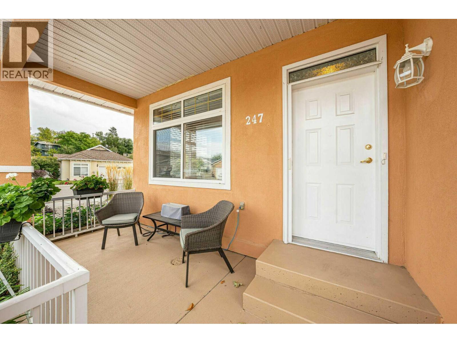 247 Willows Place, Oliver, British Columbia  V0H 1T4 - Photo 6 - 10390171