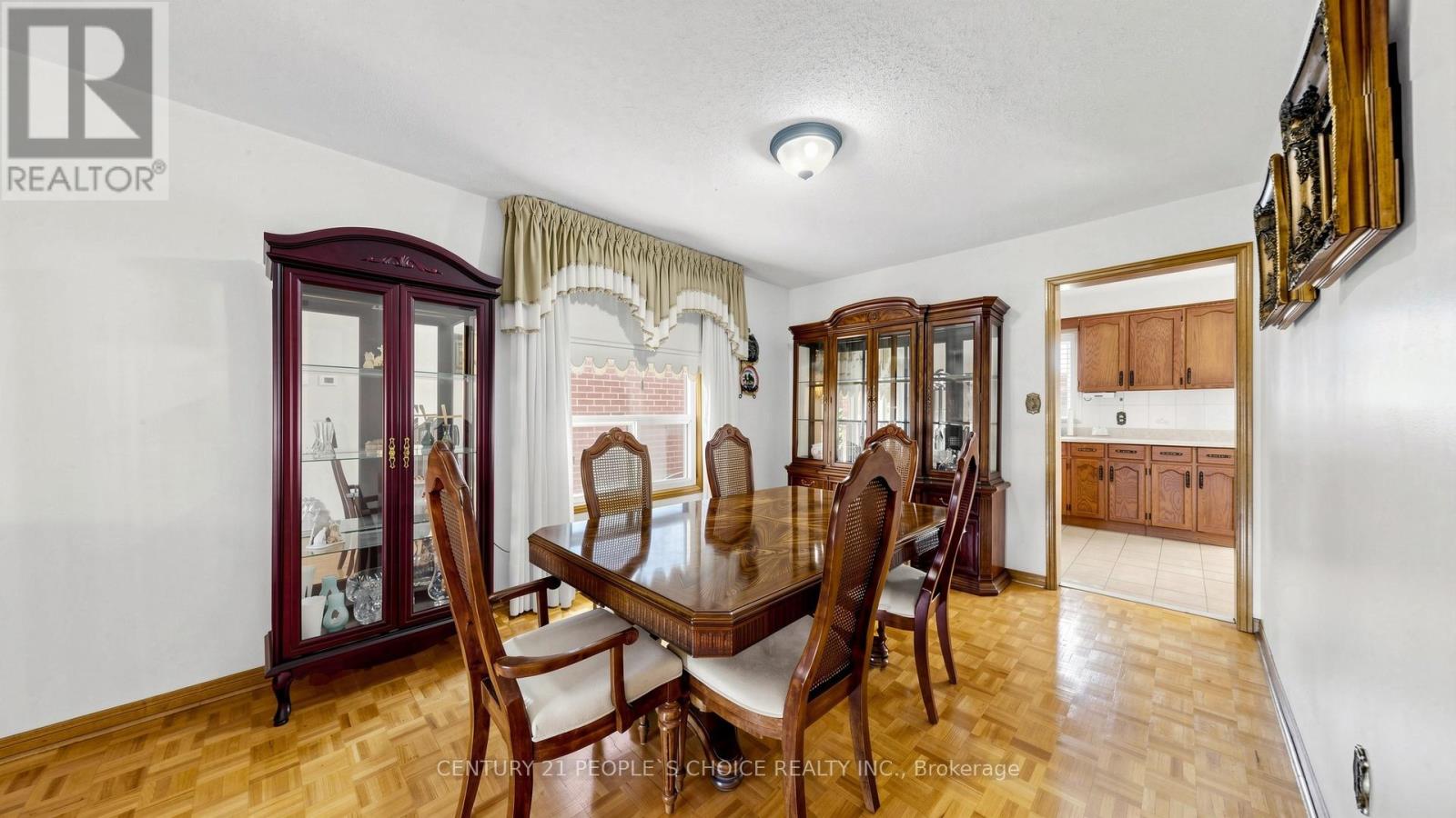 145 Chancellor Drive, Vaughan, Ontario  L4L 7M9 - Photo 6 - N13247526