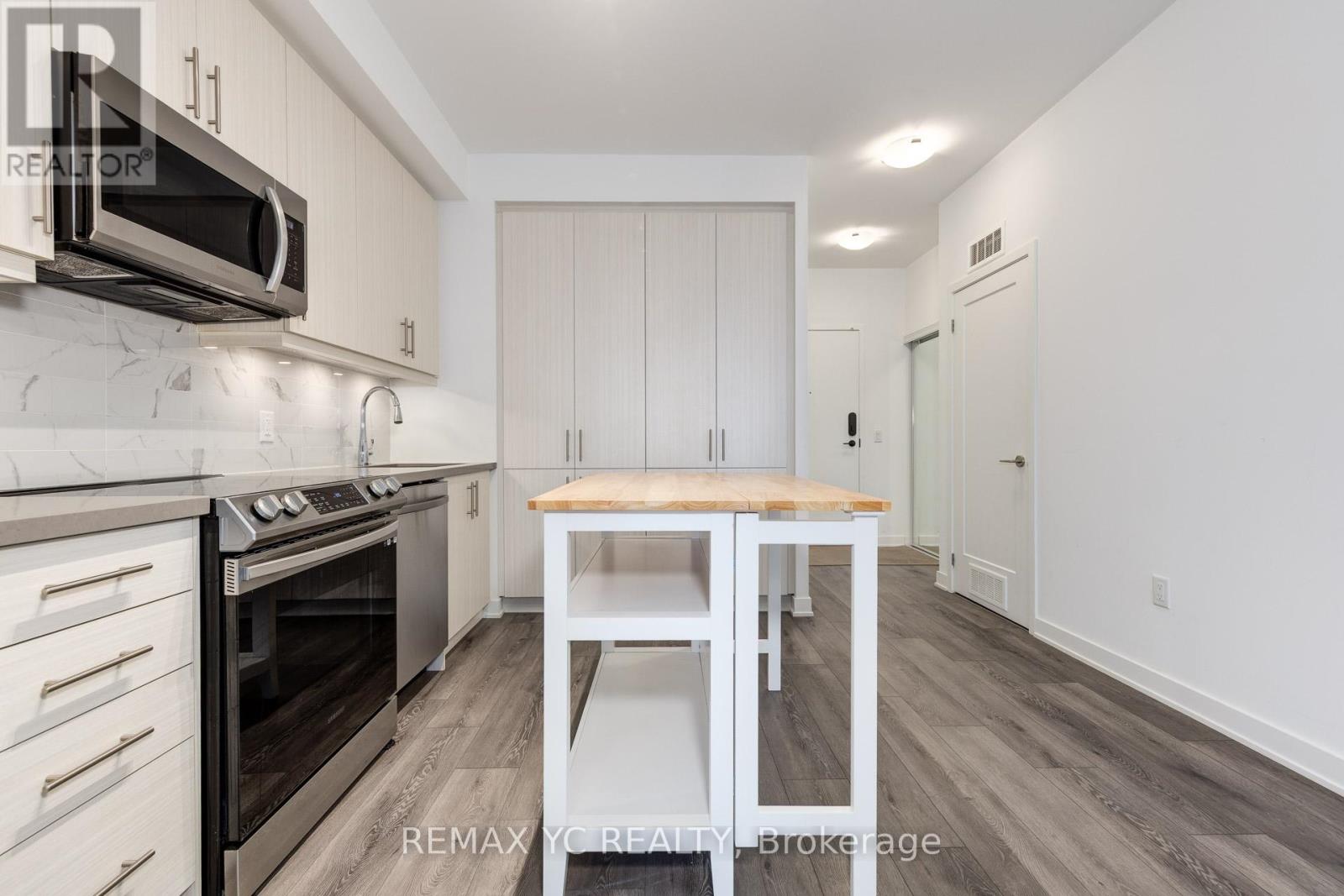 305 - 95 Oneida Crescent, Richmond Hill, Ontario  L4B 0H5 - Photo 4 - N13247594